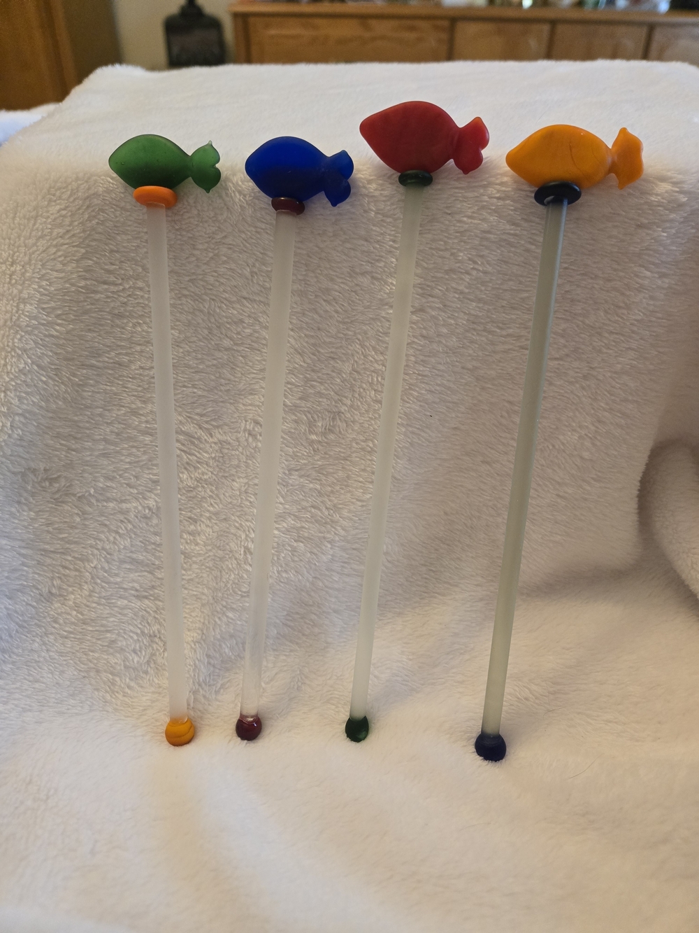 NWOT Set Of 4 Colored Glass 8" Cocktail Stirrers In Vivid Color Fish